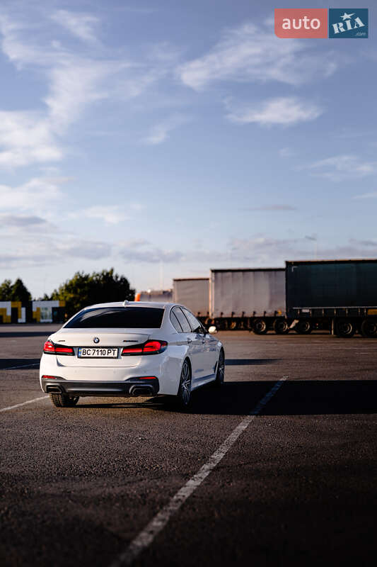 Седан BMW 5 Series 2017 в Львове фото 12 Седан BMW 5 Series 2017 в Львове