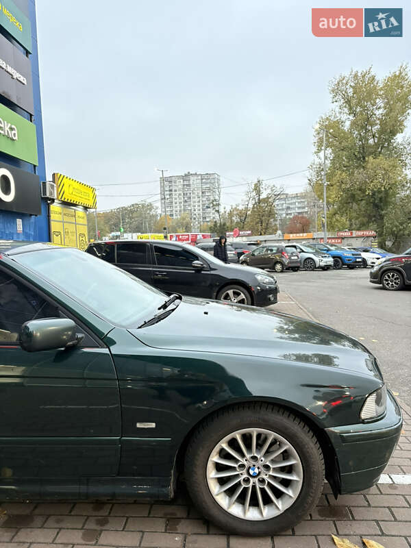 Седан BMW 5 Series 2001 в Киеве