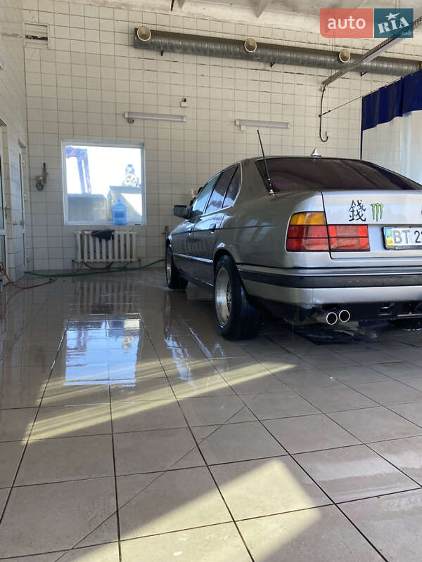 Седан BMW 5 Series 1988 в Николаеве фото 6 Седан BMW 5 Series 1988 в Николаеве