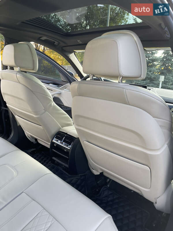 Седан BMW 5 Series 2018 в Днепре