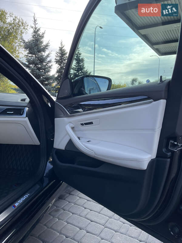 Седан BMW 5 Series 2018 в Днепре