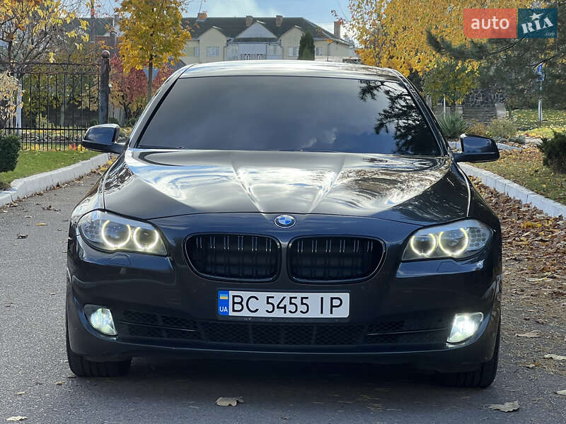 Седан BMW 5 Series 2012 в Ровно