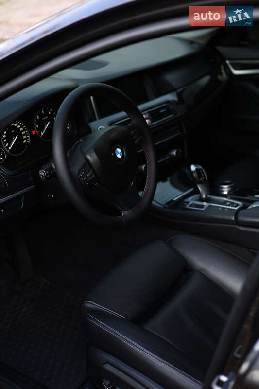 Седан BMW 5 Series 2014 в Дніпрі