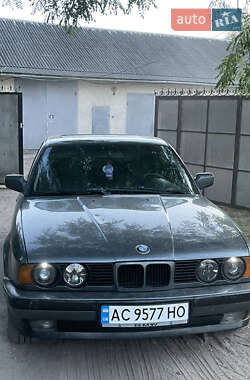 Седан BMW 5 Series 1990 в Ковеле