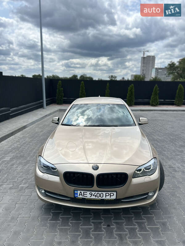 Седан BMW 5 Series 2013 в Дніпрі