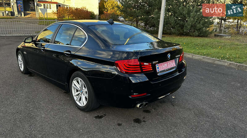 Седан BMW 5 Series 2015 в Ковелі