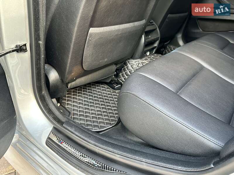 Седан BMW 5 Series 2012 в Виннице фото 27 Седан BMW 5 Series 2012 в Виннице