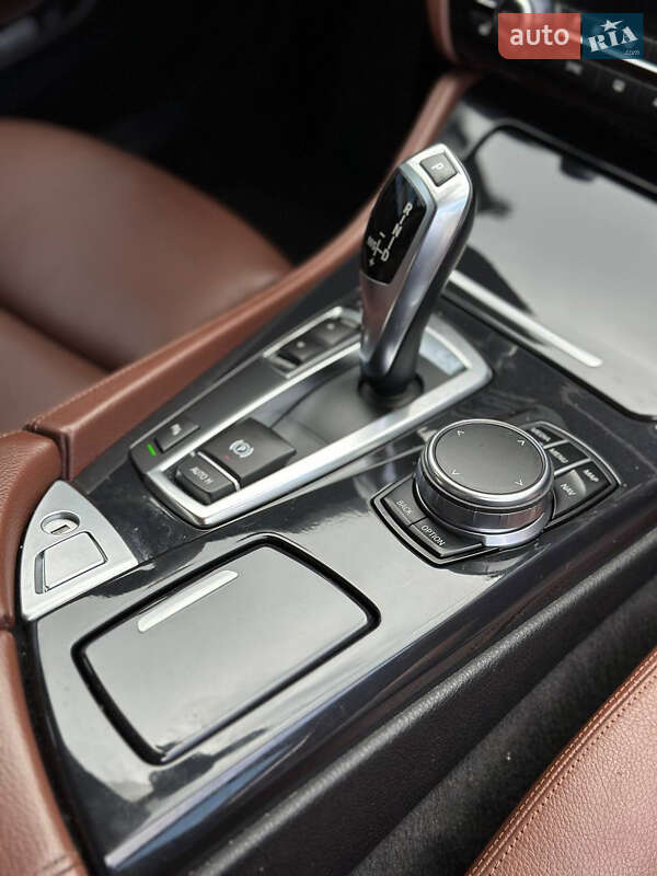 Седан BMW 5 Series 2013 в Ужгороді