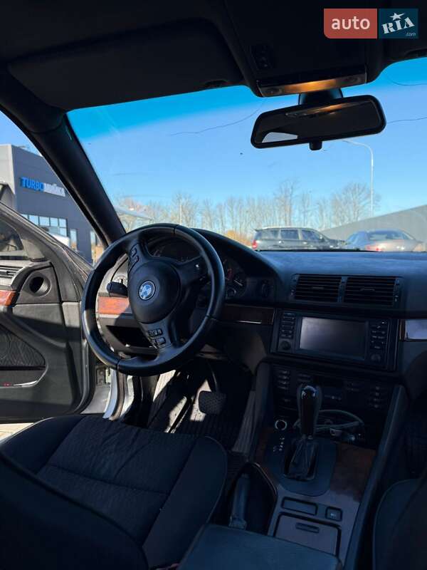 Седан BMW 5 Series 2002 в Летичіві