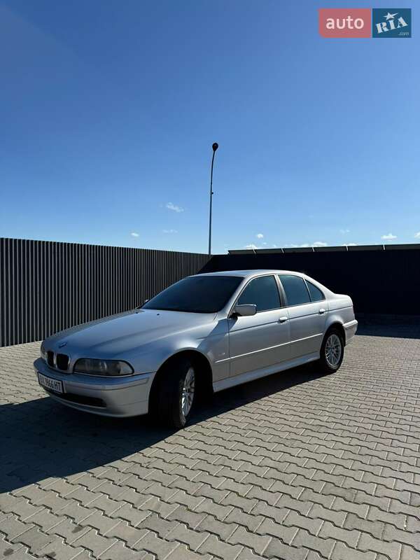Седан BMW 5 Series 2002 в Летичіві