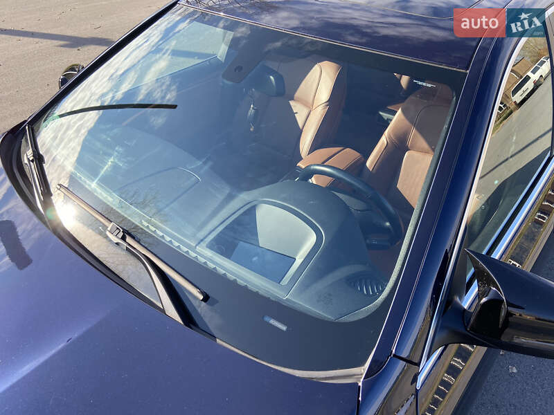 Седан BMW 5 Series 2014 в Чернигове