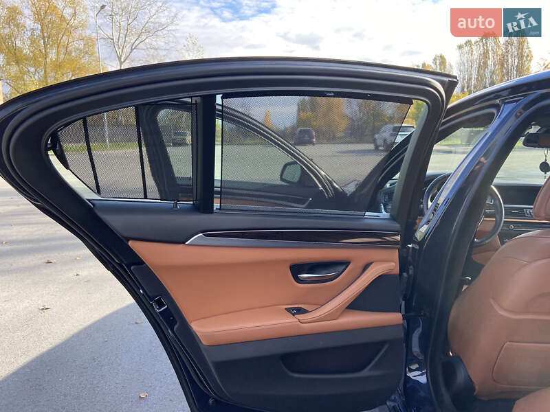 Седан BMW 5 Series 2014 в Чернигове