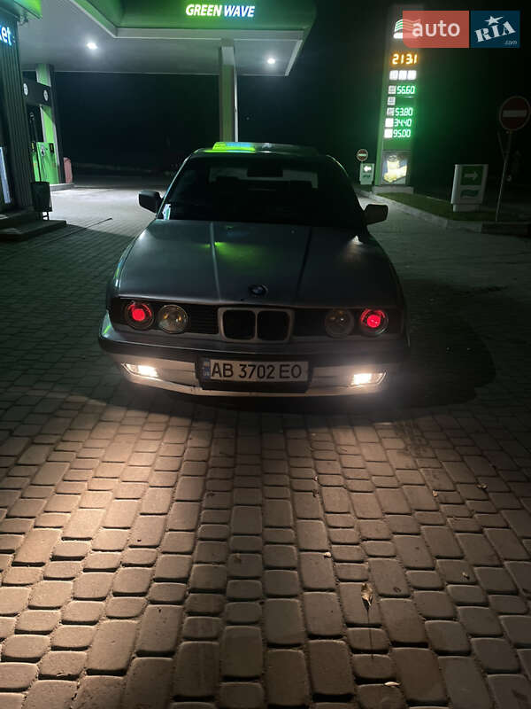 BMW 5 Series 1990 BMW 5 Series 1990