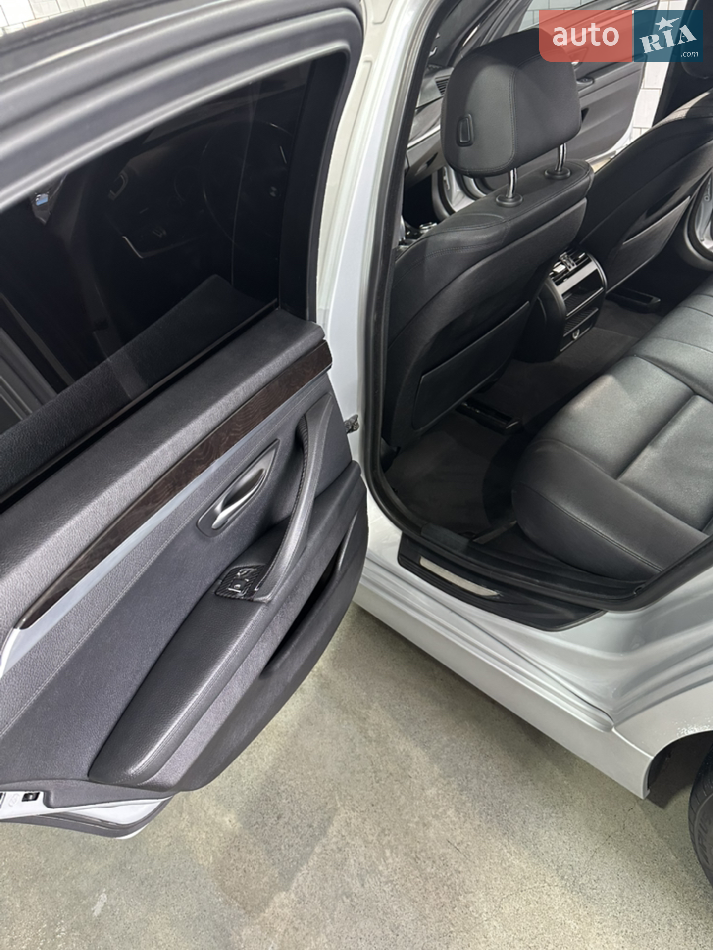 BMW 5 Series 2014 VIN WBA5A5C59ED502428 фото оголошення 13 з 17