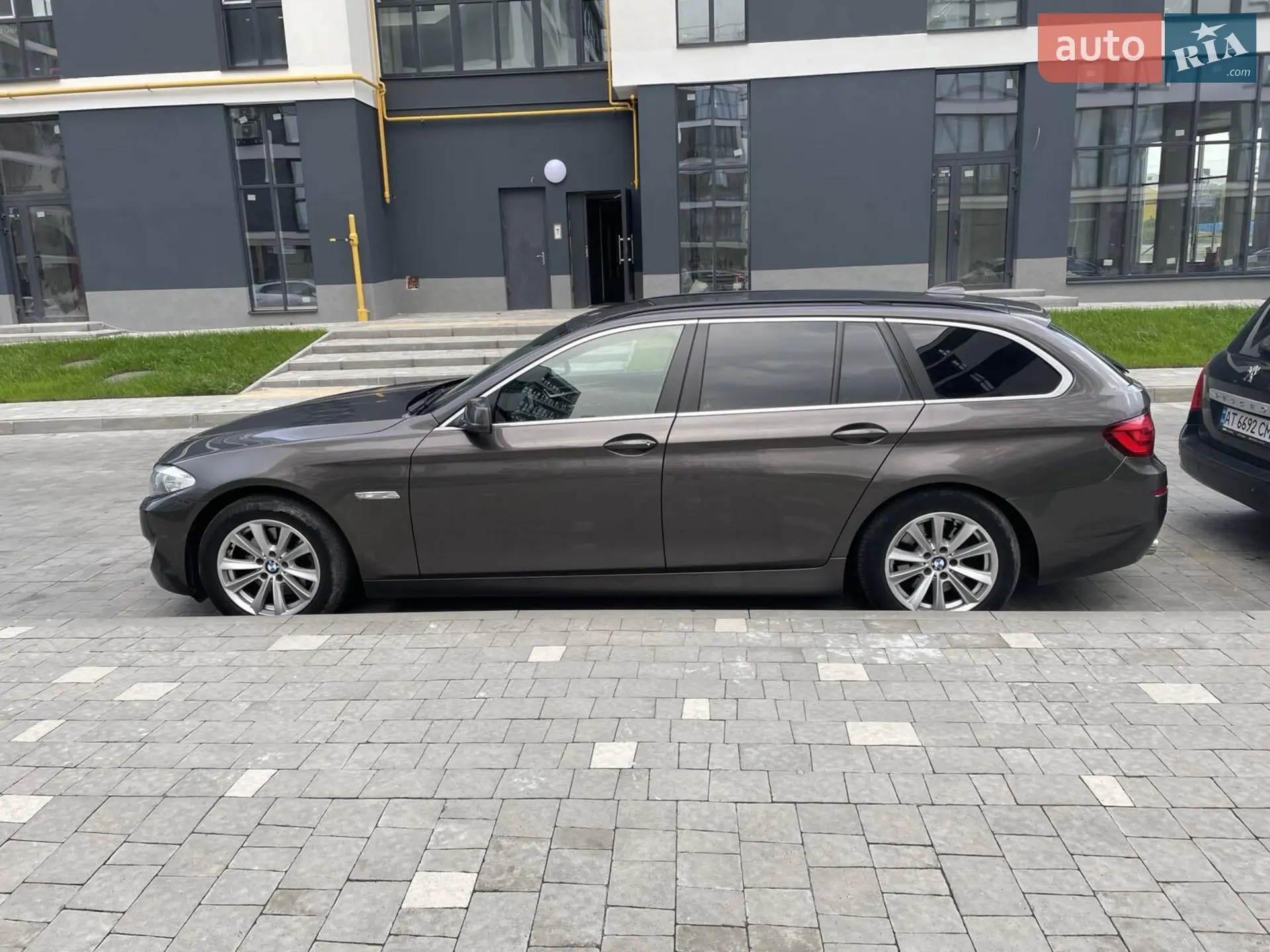 2011 BMW 5er - мініатюра 11