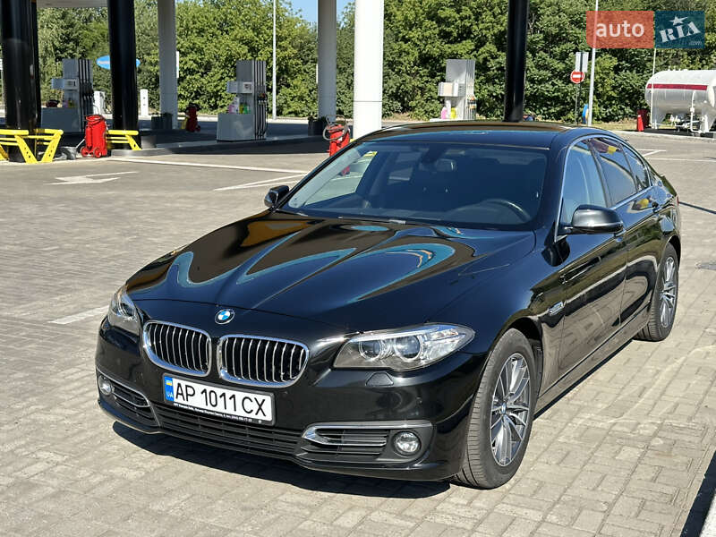 Седан BMW 5 Series 2015 в Запоріжжі