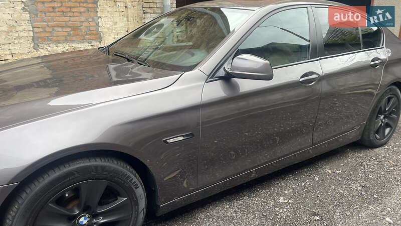 Седан BMW 5 Series 2010 в Киеве фото 4 Седан BMW 5 Series 2010 в Киеве