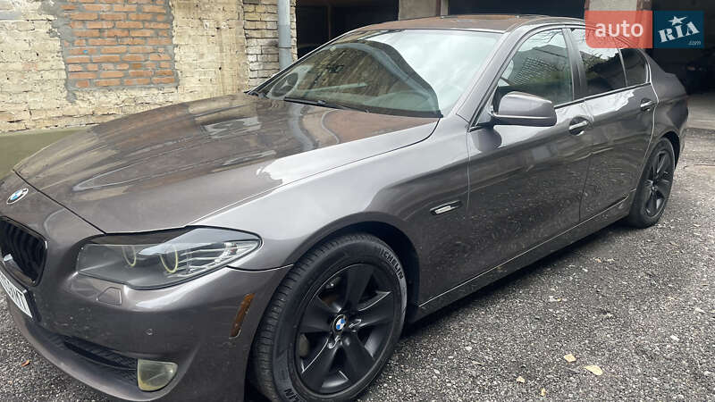 Седан BMW 5 Series 2010 в Киеве фото 3 Седан BMW 5 Series 2010 в Киеве