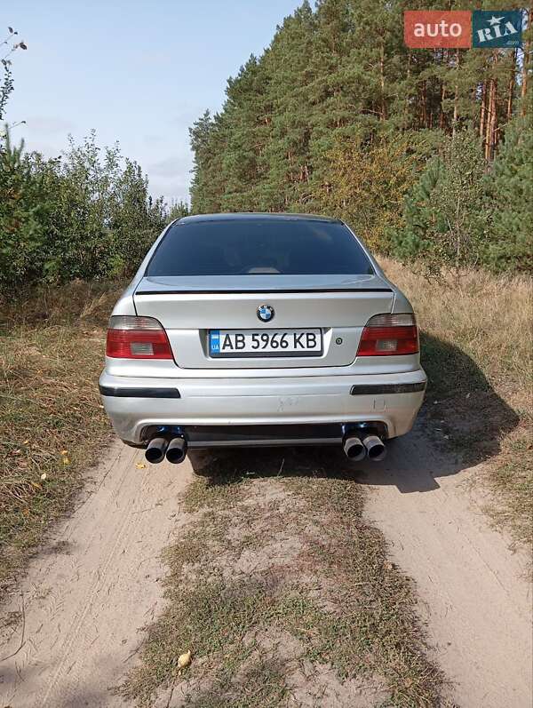 Седан BMW 5 Series 2000 в Виннице