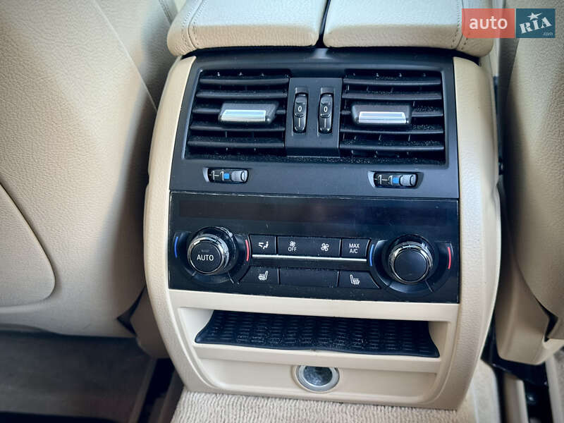 Седан BMW 5 Series 2015 в Киеве