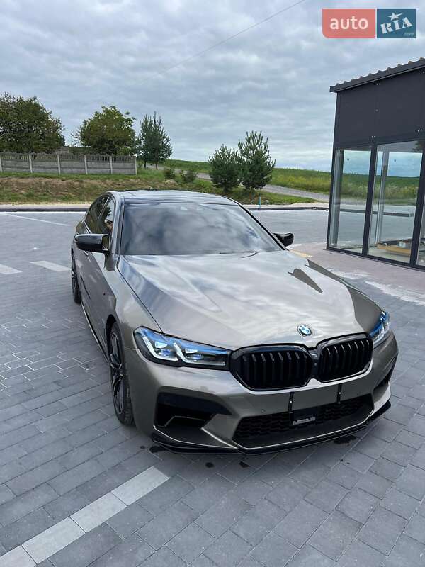 Седан BMW 5 Series 2017 в Львове фото 6 Седан BMW 5 Series 2017 в Львове