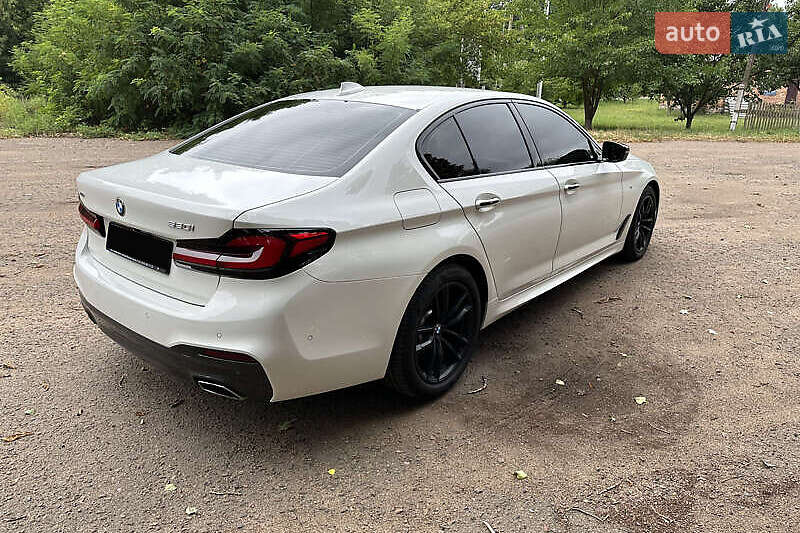 Седан BMW 5 Series 2017 в Львове фото 8 Седан BMW 5 Series 2017 в Львове