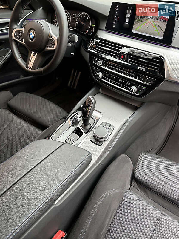 Седан BMW 5 Series 2017 в Львове фото 23 Седан BMW 5 Series 2017 в Львове