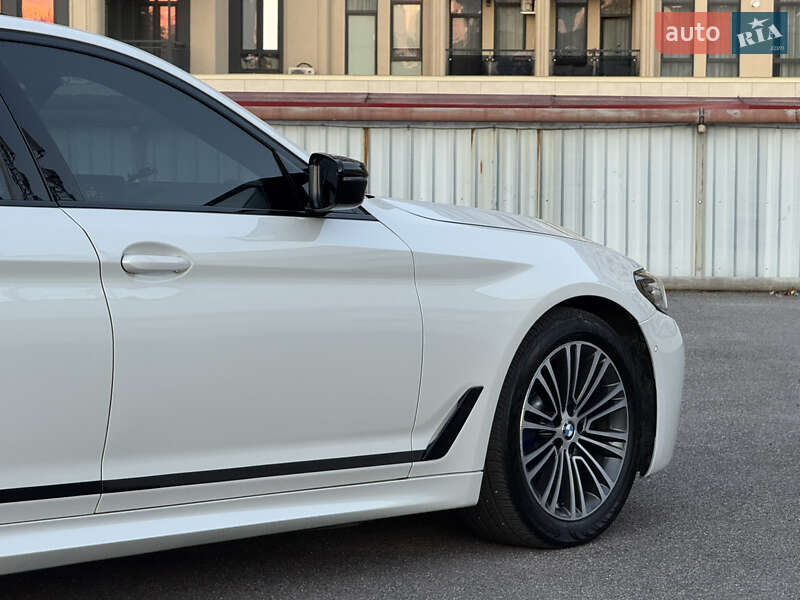Седан BMW 5 Series 2018 в Виннице