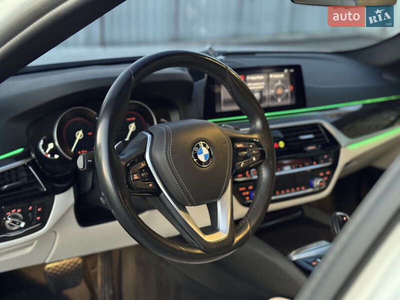 Седан BMW 5 Series 2018 в Виннице