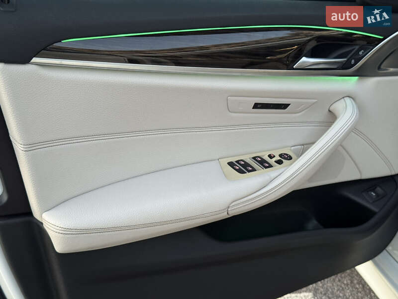 Седан BMW 5 Series 2018 в Виннице