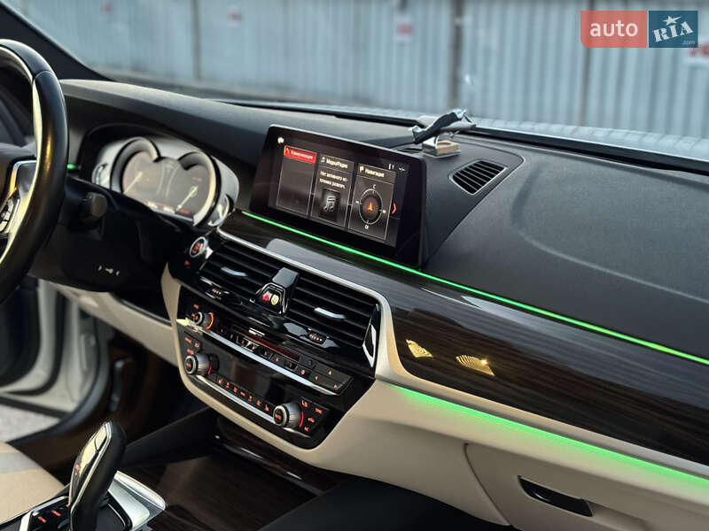 Седан BMW 5 Series 2018 в Виннице