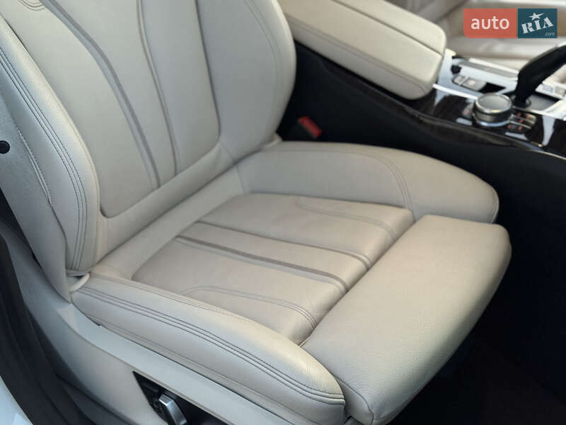 Седан BMW 5 Series 2018 в Виннице