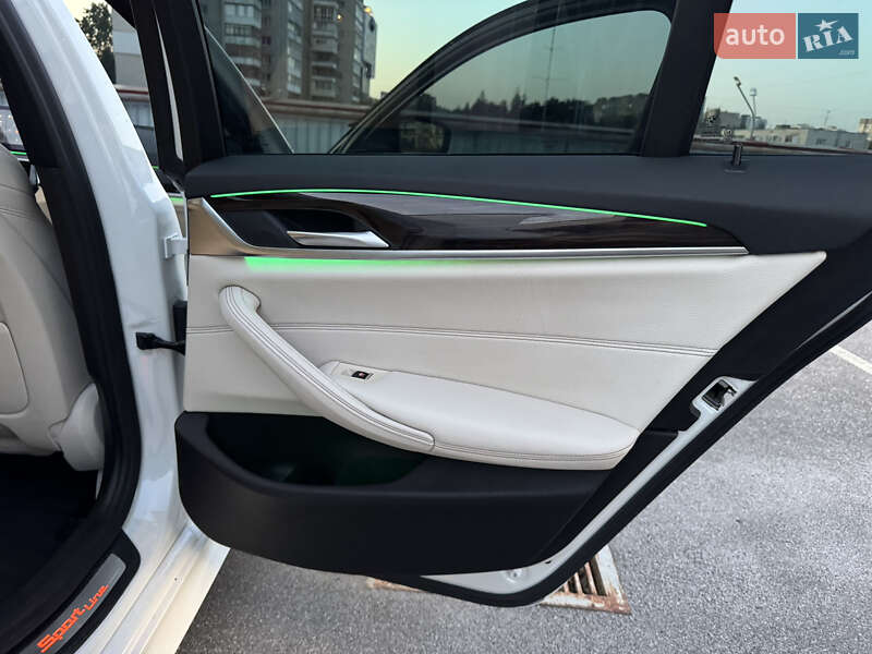 Седан BMW 5 Series 2018 в Виннице