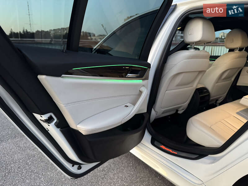 Седан BMW 5 Series 2018 в Виннице