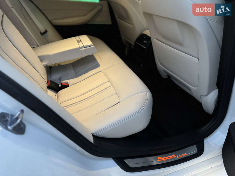 Седан BMW 5 Series 2018 в Виннице