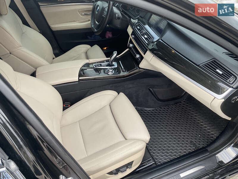 Седан BMW 5 Series 2012 в Харкові