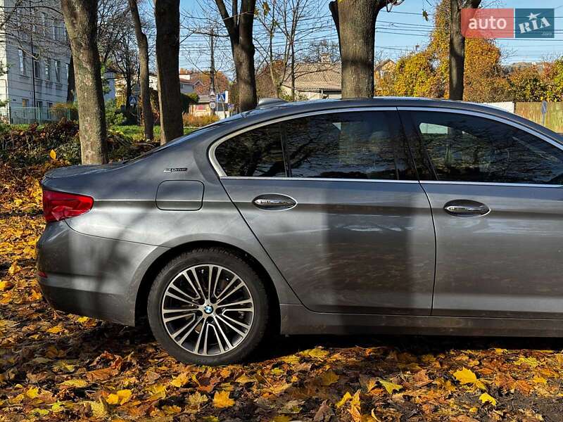 Седан BMW 5 Series 2018 в Киеве фото 6 Седан BMW 5 Series 2018 в Киеве