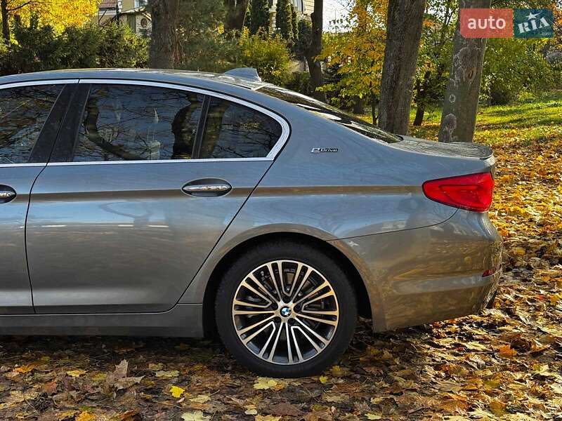 Седан BMW 5 Series 2018 в Киеве фото 10 Седан BMW 5 Series 2018 в Киеве