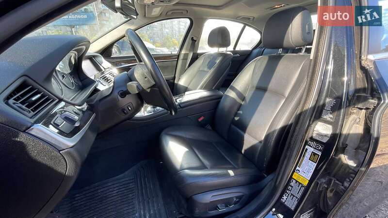 Седан BMW 5 Series 2014 в Киеве фото 9 Седан BMW 5 Series 2014 в Киеве