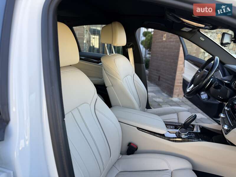 Седан BMW 5 Series 2017 в Стрые фото 33 Седан BMW 5 Series 2017 в Стрые