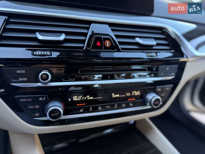 Седан BMW 5 Series 2017 в Стрые фото 42 Седан BMW 5 Series 2017 в Стрые