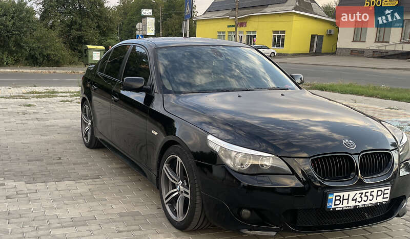 Седан BMW 5 Series 2005 в Бершади