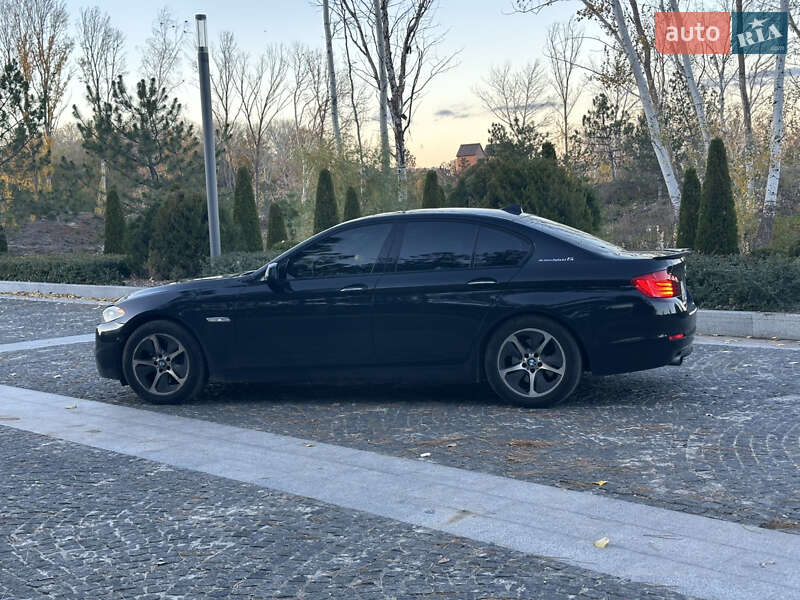 Седан BMW 5 Series 2012 в Днепре