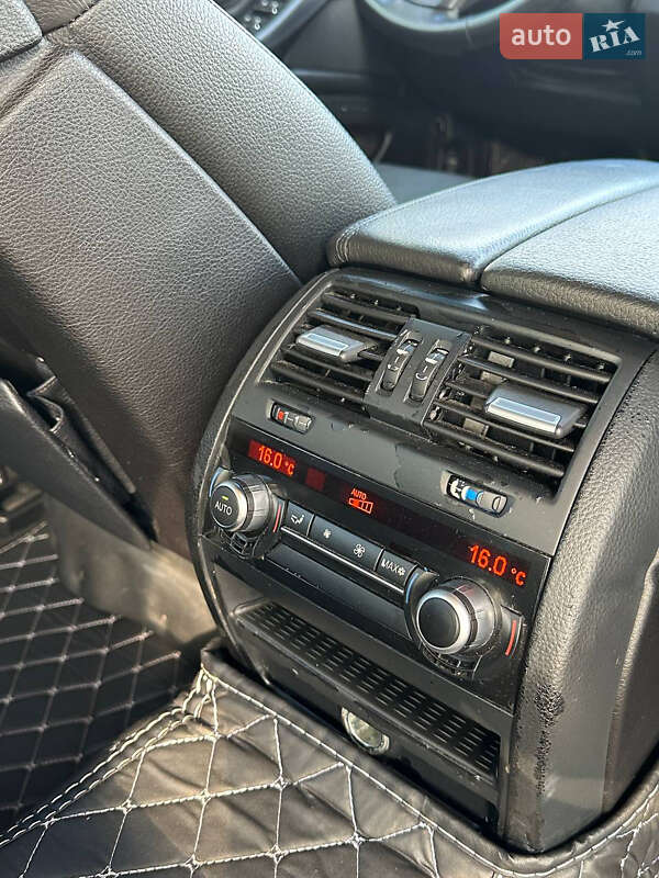 Седан BMW 5 Series 2012 в Днепре