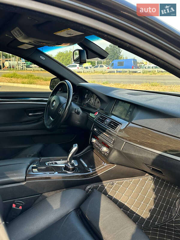 Седан BMW 5 Series 2012 в Днепре