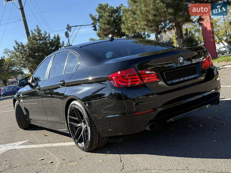 Седан BMW 5 Series 2011 в Одессе