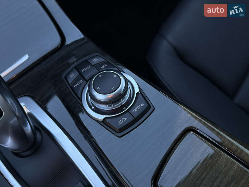 Седан BMW 5 Series 2011 в Одессе