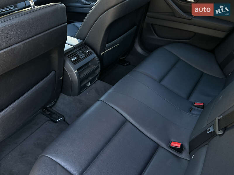 Седан BMW 5 Series 2011 в Одессе