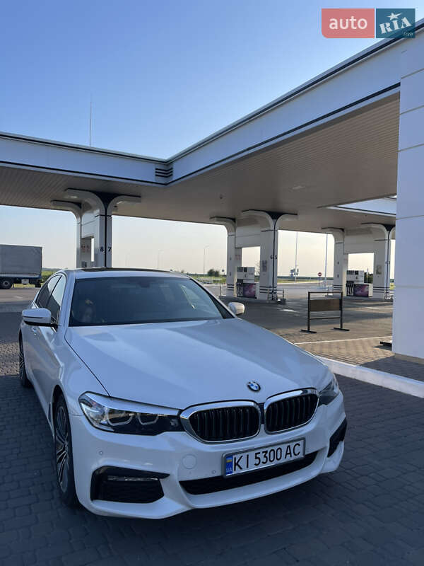 Седан BMW 5 Series 2017 в Киеве