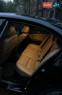 Седан BMW 5 Series 2008 в Новомосковську